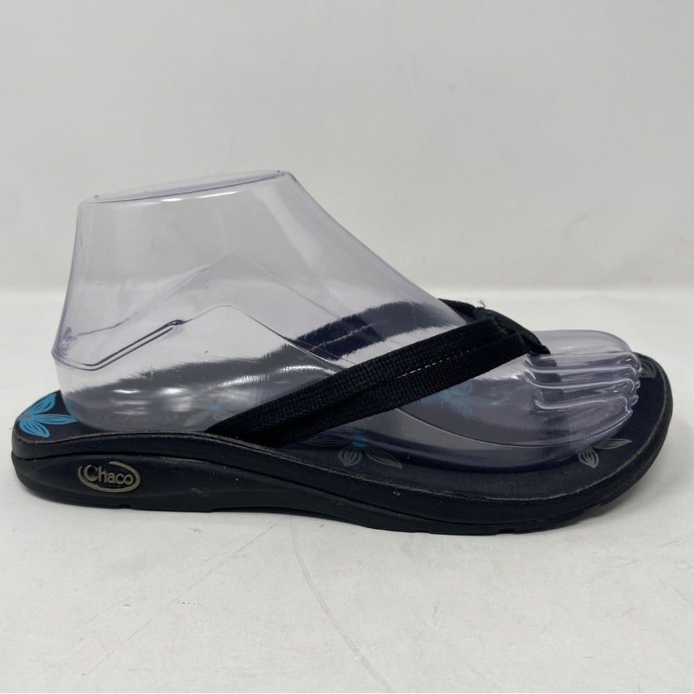 Chaco Classic Flip Flop Black Blue Floral Thong Sandal Slip On Womens Size 7